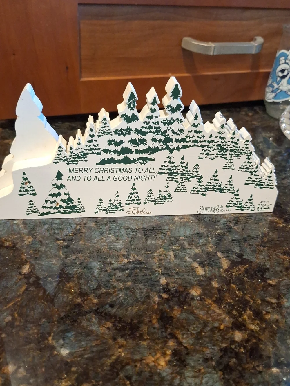 Vtg. Shelia Wooden Winter Scene Holiday Table Decor - Green/White 1998